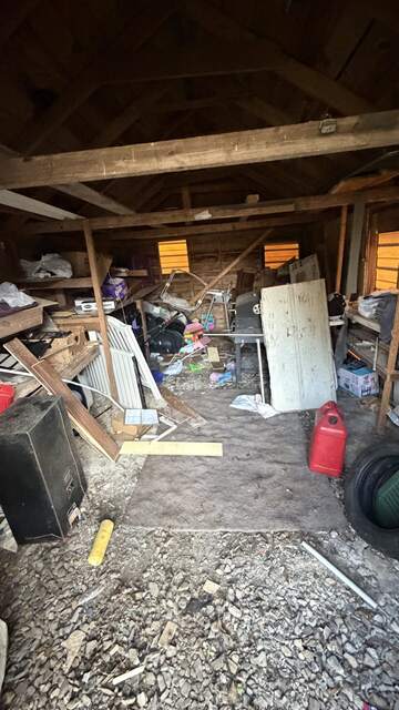 Shed packed with items before a cleanout